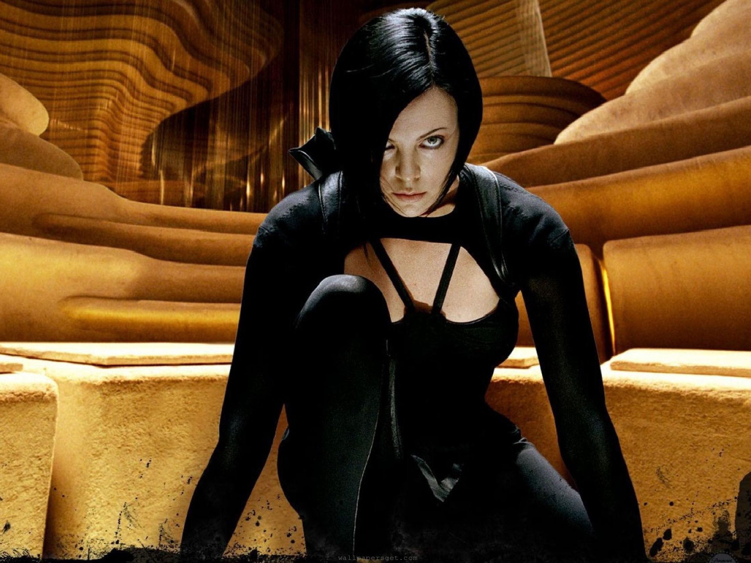 Aeon Flux - Plugged In