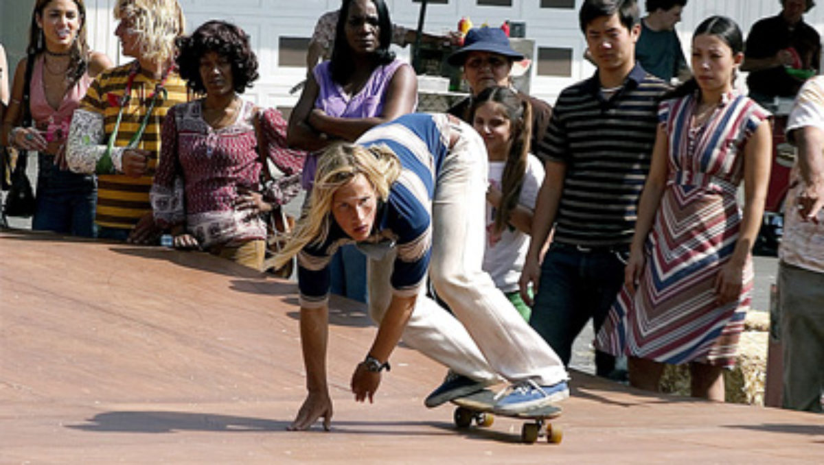 Lords Of Dogtown - Publicity still of Rebecca De Mornay & Emile Hirsch