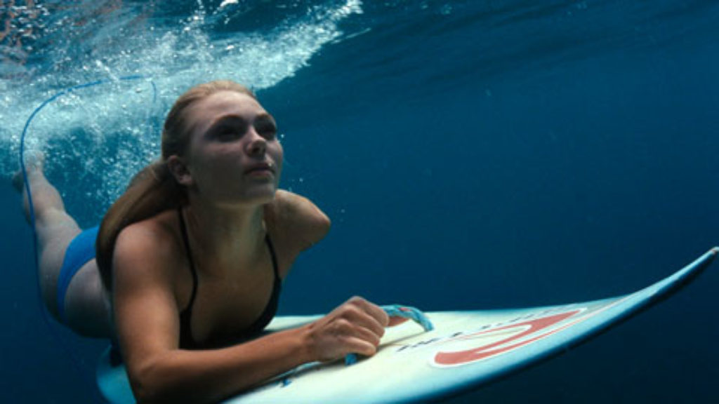 soul surfer movie review essay