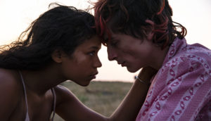 two teens in love - Bones and All 2022