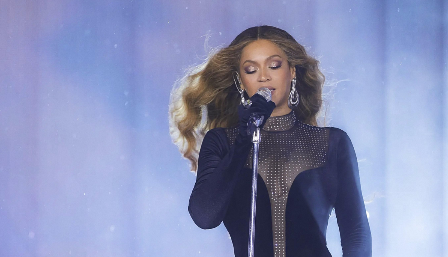 Hannah Douglass Beyoncé